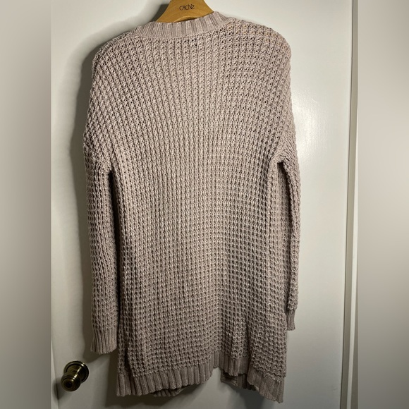 Express Cream Knit Long Layer Sweater sz medium - Picture 5 of 7